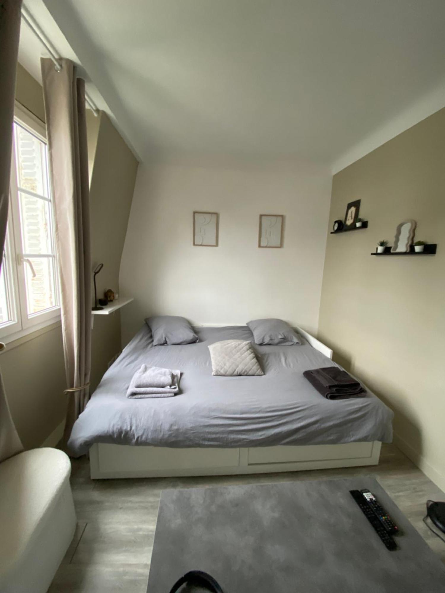 Appartement Vue Tour Eiffel Ligne 14 A Cote De Paris Gentilly Εξωτερικό φωτογραφία